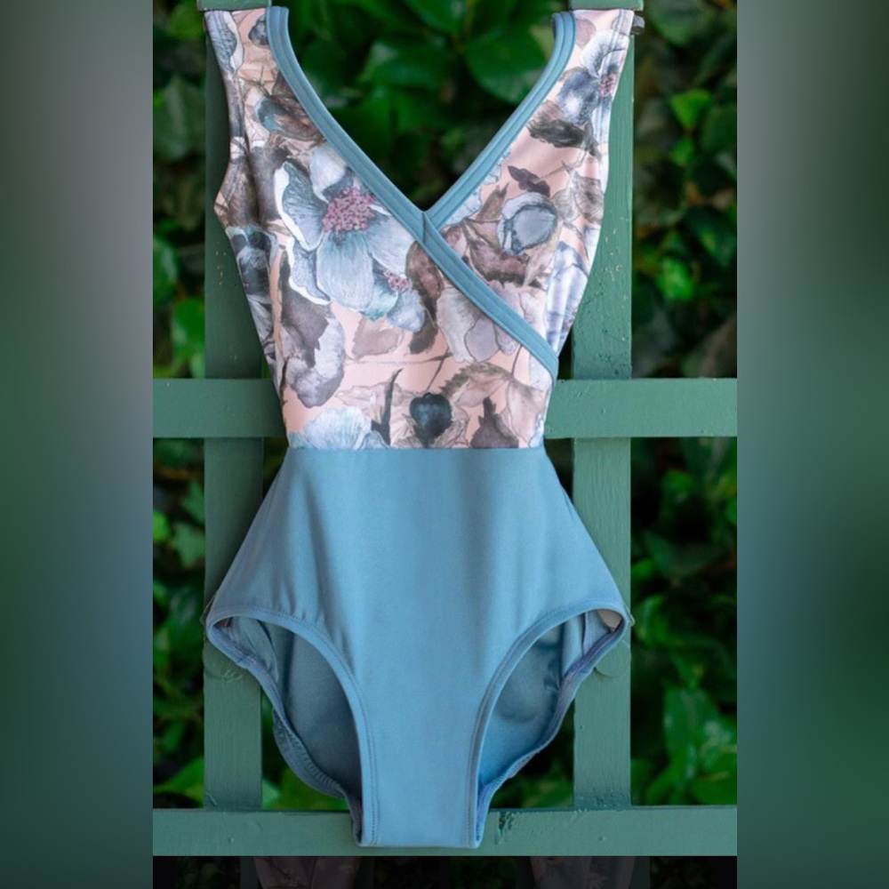 Luckyleo Blue Cinderella Flowery Leotard for teens